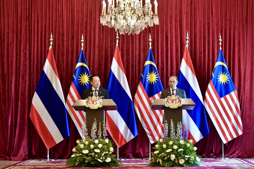 นายอนุทิน ชาญวีรกูล นายกรัฐมนตรีและรัฐมนตรีว่าการกระทรวงมหาดไทย ได้หารือเต็มคณะ กับดาโตะ เซอรี อันวาร์ อิบราฮิม นายกรัฐมนตรีมาเลเซีย 