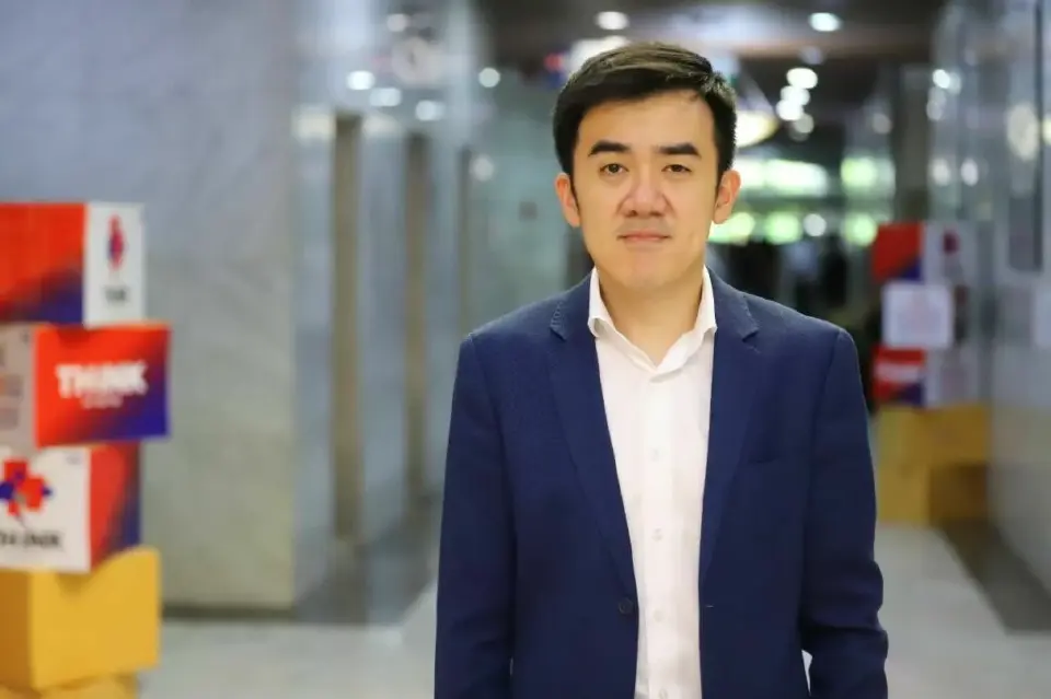 ชนินทร์ รุ่งธนเกียรติ รองเลขาธิการพรรคเพื่อไทย 