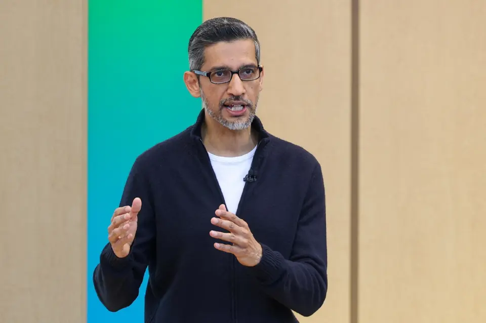 นายซันดาร์ พิชัย (Sundar Pichai) ประธานเจ้าหน้าที่บริหาร Alphabet