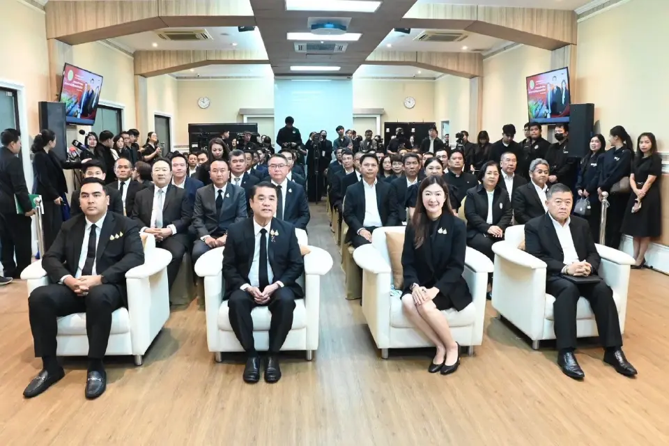 'สุริยะ' โชว์ผลงาน 99 วัน ลุยข้าวคาร์บอนต่ำ ปราบสินค้าเถื่อน ฟื้นรายได้เกษตรกร