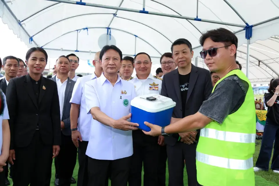 เปิดปฏิบัติการ 'โดรนส่งยา-เวชภัณฑ์' เฉลิมพระเกียรติฯ เร็วกว่าทางบก 70%