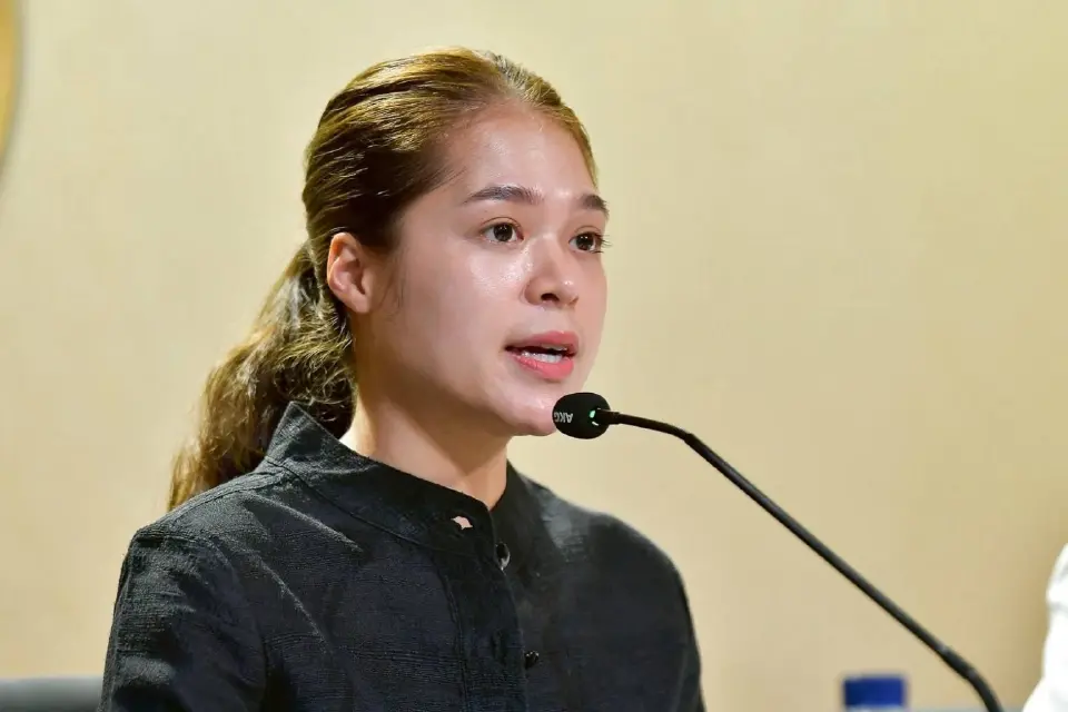 พลอยทะเล ลักษมีแสงจันทร์ รองโฆษกประจำสำนักนายกรัฐมนตรี 