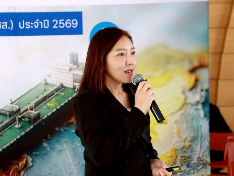 นางสาวสกาว สำราญคง CFP ผู้บริหารฝ่ายฝึกอบรม บริษัท กรุงเทพประกันชีวิต จำกัด (มหาชน) หรือ BLA