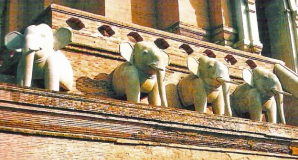 เจ้าหลวงสุวรรณคำแดง ผู้เป็นใหญ่