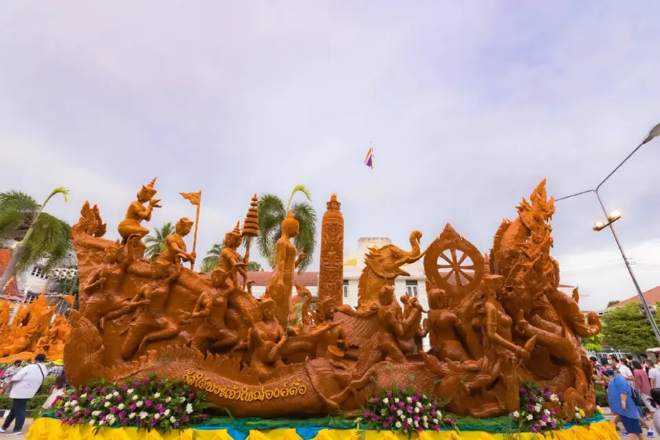 งานแห่เทียนอุบล 2569