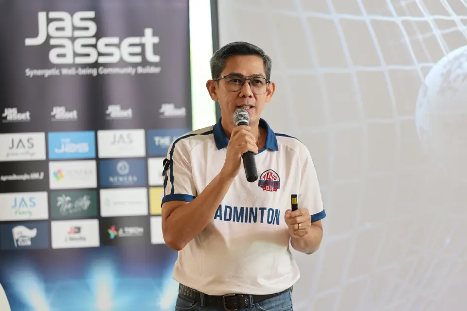 นายสุพจน์ สิริกุลภัสสร์ ประธานเจ้าหน้าที่บริหาร (Chief Executive Officer : CEO) บริษัท เจเอเอส แอสเซ็ท จำกัด (มหาชน) 