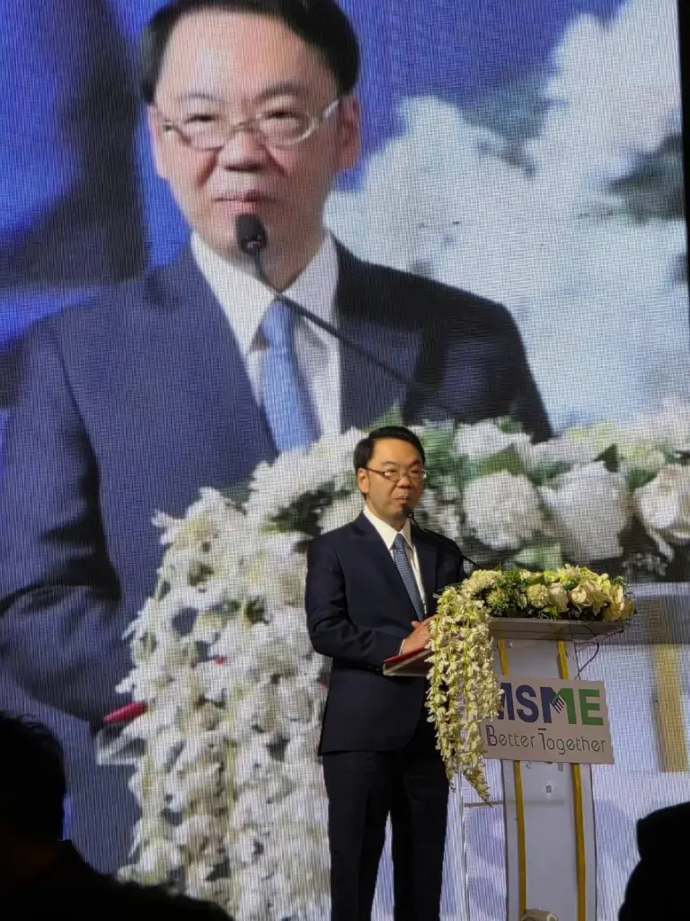 ดร.ณพพงศ์ ธีระวร ประธานสมาพันธ์เอสเอ็มอีไทย 