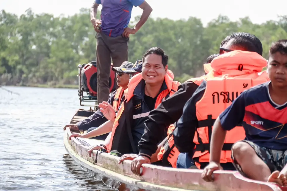 สรรเพชญ บุญญามณี รมช.คมนาคม ลงพื้นที่ติดตามสภาพร่องน้ำตื้นเขินบริเวณตั้งแต่ปากคลอง ร.1 อำเภอบางกล่ำ และคลองอู่ตะเภา อำเภอหาดใหญ่ จังหวัดสงขลา 