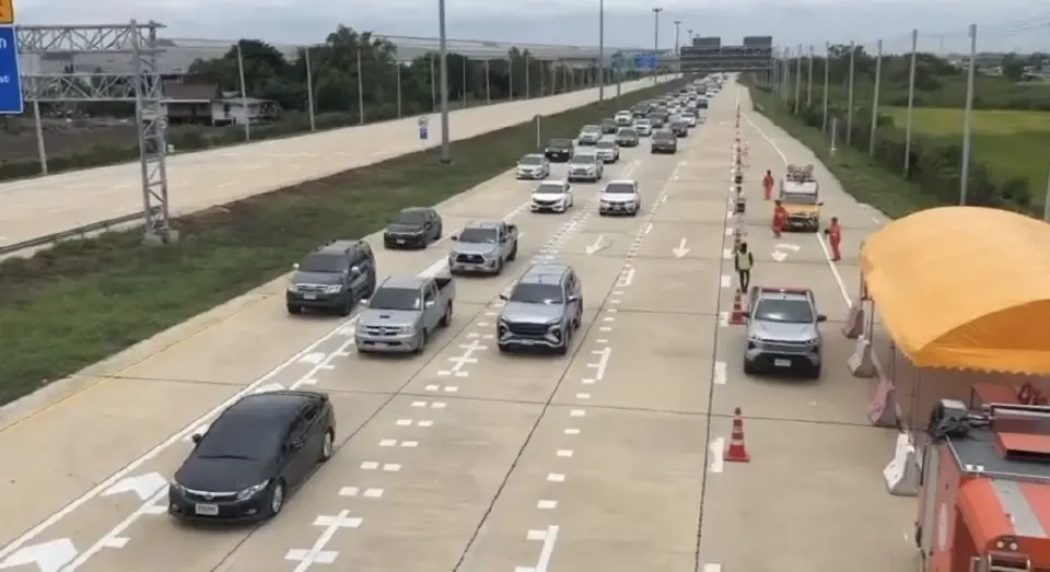 กรมทางหลวงเปิดทดลองให้บริการทางหลวงพิเศษระหว่างเมืองหมายเลข 6 (M6) สายบางปะอิน–นครราชสีมา เพิ่มเติมช่วง บางปะอิน–ปากช่อง ระยะทางประมาณ 110 กิโลเมตร นำร่องวิ่งฟรี 5 ด่าน