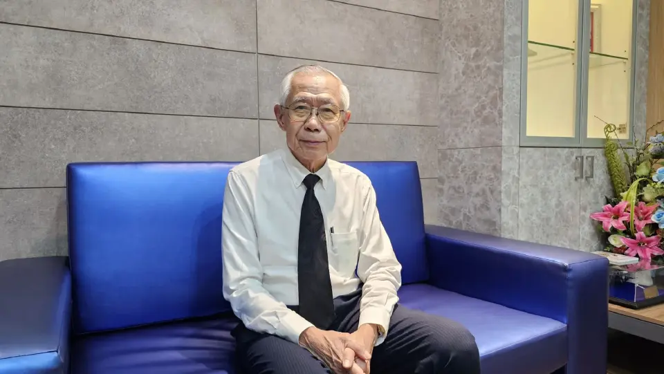 ยรติคุณ นพ.ประพันธ์ ภานุภาค อดีตผู้อำนวยการศูนย์วิจัยโรคเอดส์ สภากาชาดไทย และผู้ก่อตั้งคลินิกนิรนาม สภากาชาดไทย 