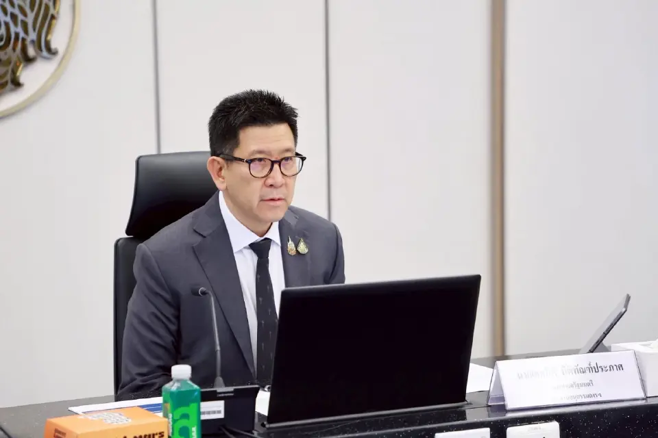 นายเอกนิติ นิติทัณฑ์ประภาศ รองนายกรัฐมนตรี และรัฐมนตรีว่าการกระทรวงการคลัง 