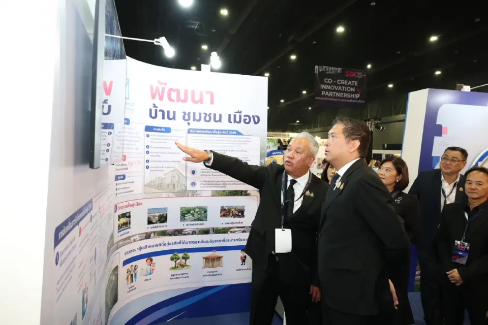 นายทวีพงษ์ วิชัยดิษฐ ผู้ว่าการการเคหะแห่งชาติ 