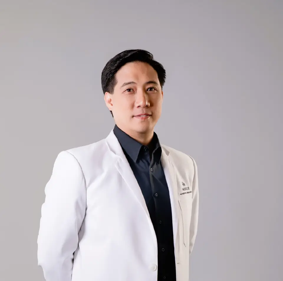 นายแพทย์วีรพล เขมะรังสรรค์ ประธานเจ้าหน้าที่บริหาร บริษัท เมดีซ กรุ๊ป จำกัด (มหาชน) หรือ MEDEZE