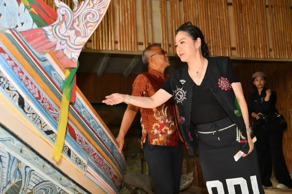 นางสาวฐาปนีย์ เกียรติไพบูลย์ ผู้ว่าการการท่องเที่ยวแห่งประเทศไทย (ททท.) 