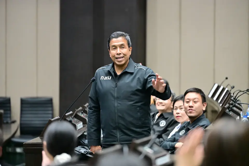 นายชัชชาติ สิทธิพันธุ์ ผู้ว่าราชการกรุงเทพมหานคร
