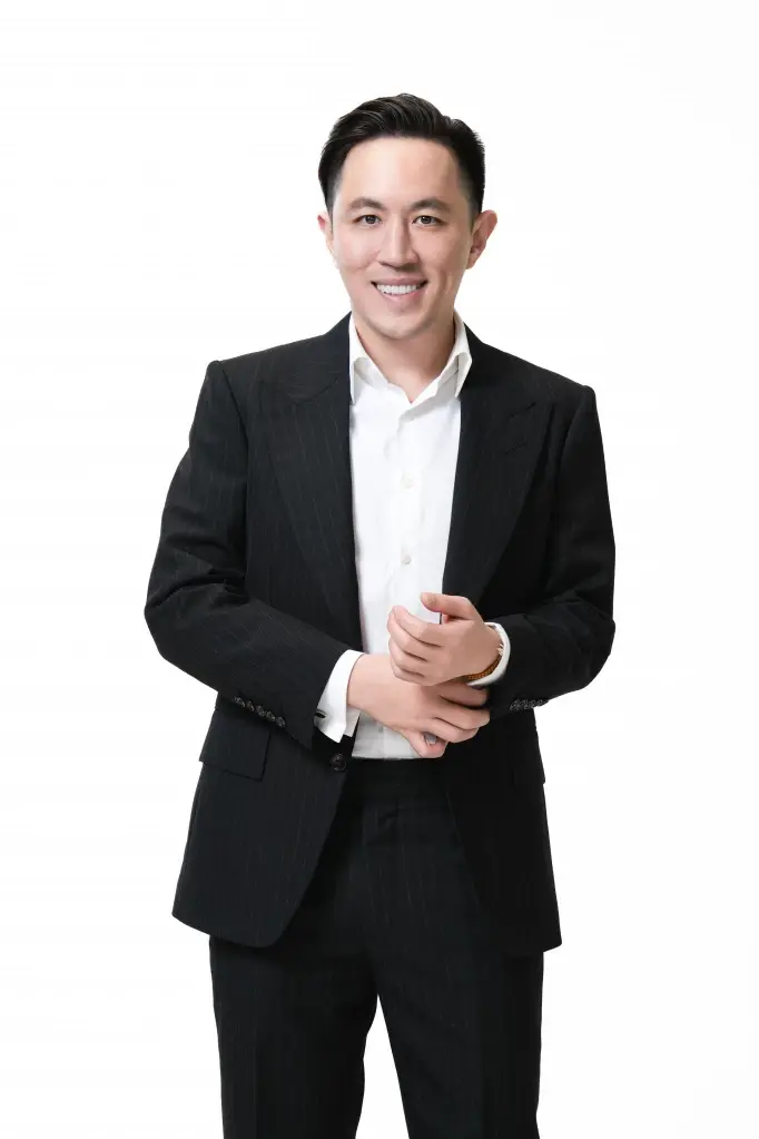 นายฉาย บุนนาค ประธานกรรมการบริหารและประธานเจ้าหน้าที่บริหาร เนชั่น กรุ๊ป 