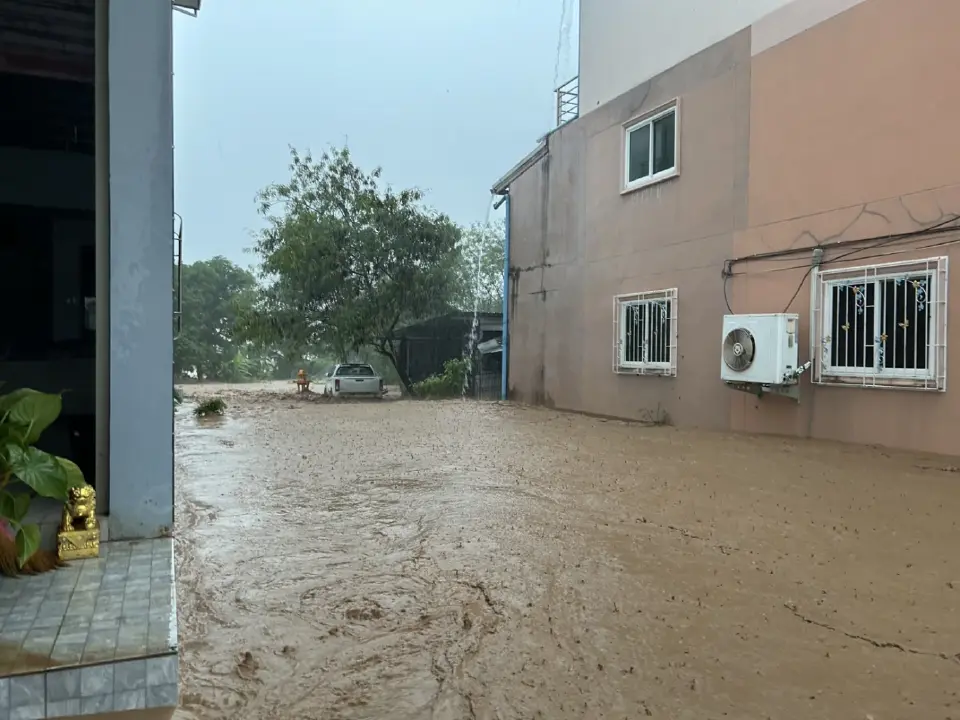 กรมชลฯ เฝ้าระวังน้ำในแม่น้ำน่านสูงขึ้น หลังมีฝนตกหนักต่อเนื่อง