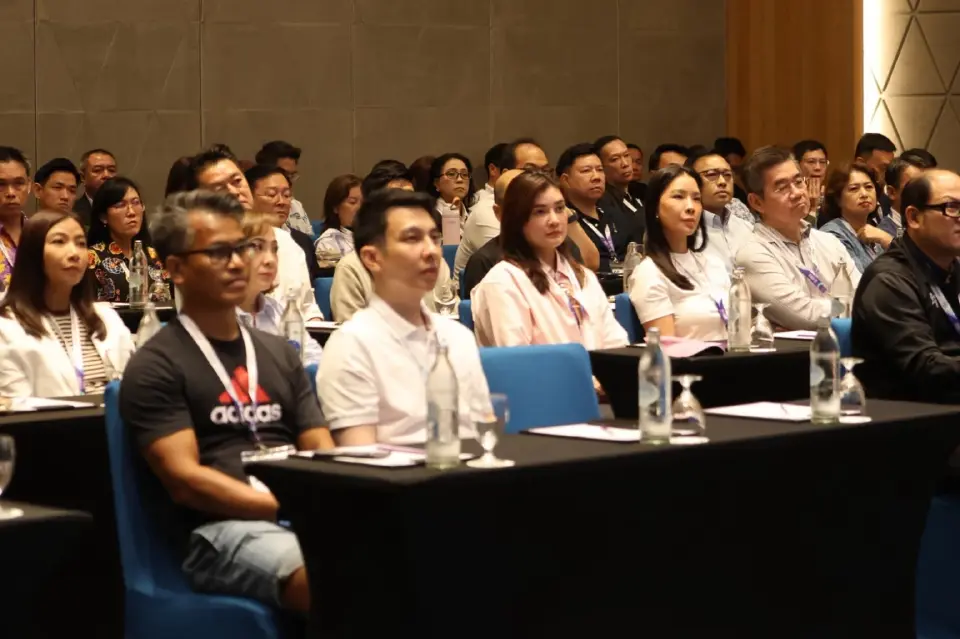 สุวัจน์ ลิปตพัลลภ เป็นประธานในพิธีปฐมนิเทศหลักสูตร “นักบริหารระดับสูงด้านการพัฒนาธุรกิจอุตสาหกรรมและการลงทุน” (วธอ.11) 