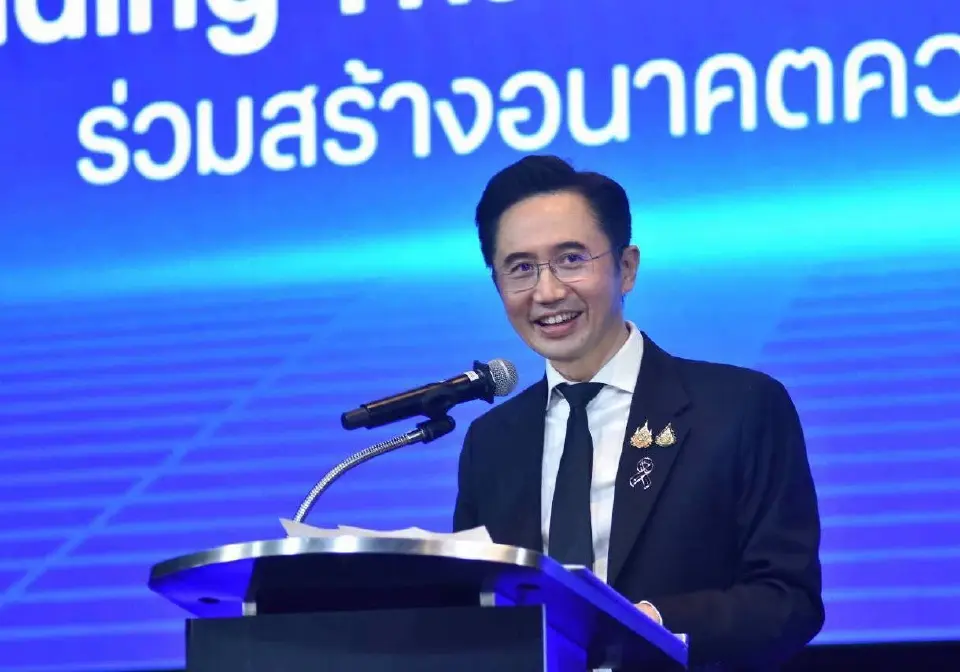 ศ.ดร.ยศชนัน วงศ์สวัสดิ์ รองนายกรัฐมนตรี และรัฐมนตรีว่าการกระทรวงการอุดมศึกษา วิทยาศาสตร์ วิจัยและนวัตกรรม (อว.)