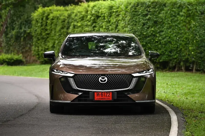 รีวิว Mazda 6e สมรรถนะดี ต่อยอดมาจากฉางอาน