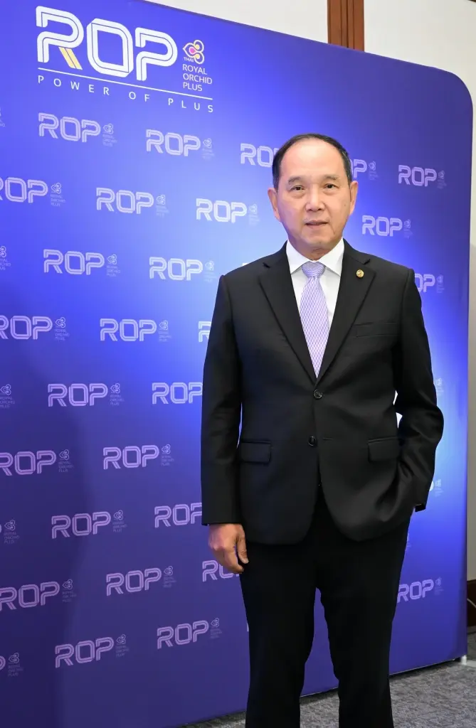 ชาย เอี่ยมศิริ ประธานเจ้าหน้าที่บริหาร บริษัท การบินไทย จำกัด (มหาชน)