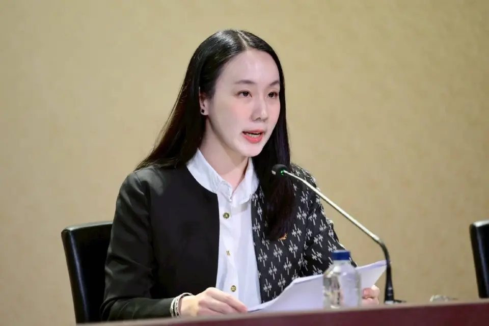 ลลิดา เพริศวิวัฒนา รองโฆษกประจำสำนักนายกรัฐมนตรี 