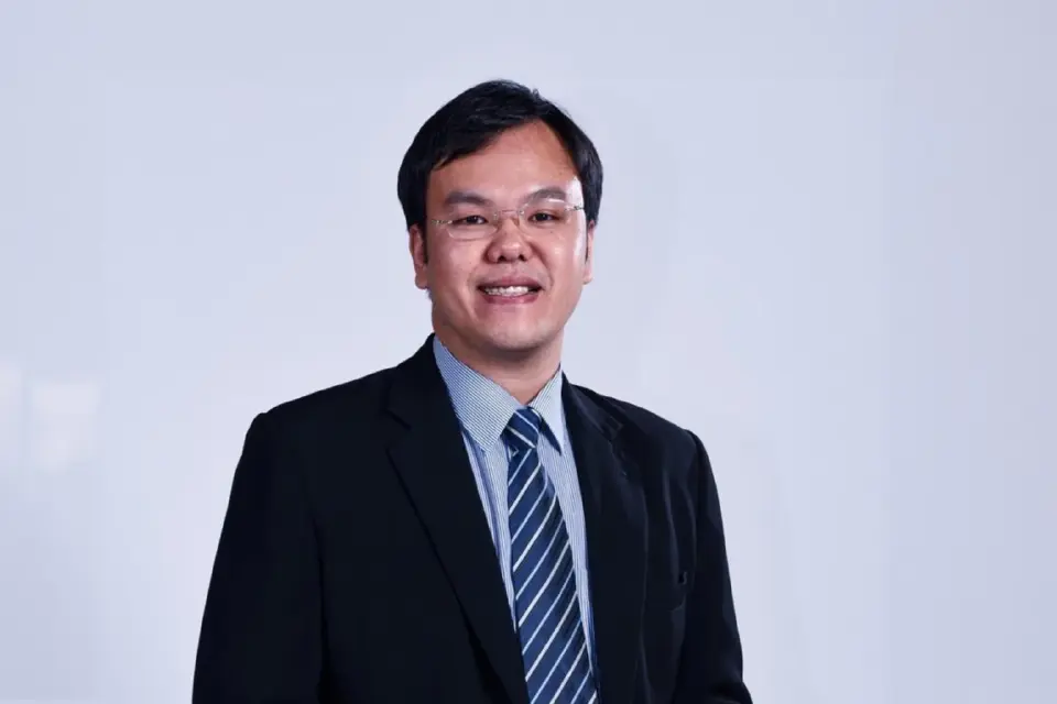 รศ.ดร.สุชาติ ไตรภพสกุล