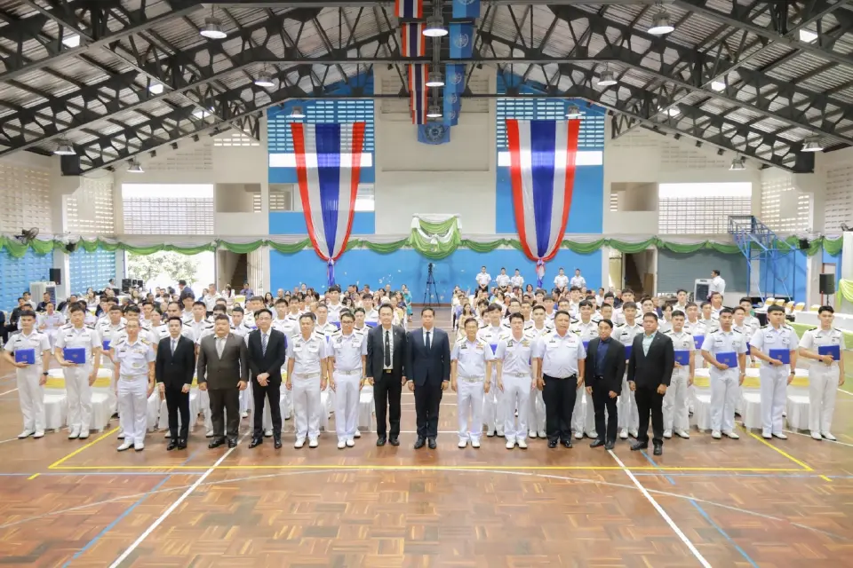 สรรเพชญ บุญญามณี รมช.คมนาคม เป็นประธานพิธีมอบประกาศนียบัตรแก่นักเรียนเดินเรือพาณิชย์ ผู้สำเร็จการศึกษา ประจำปีการศึกษา 2568 ณ ศูนย์ฝึกพาณิชย์นาวี กรมเจ้าท่า กระทรวงคมนาคม 