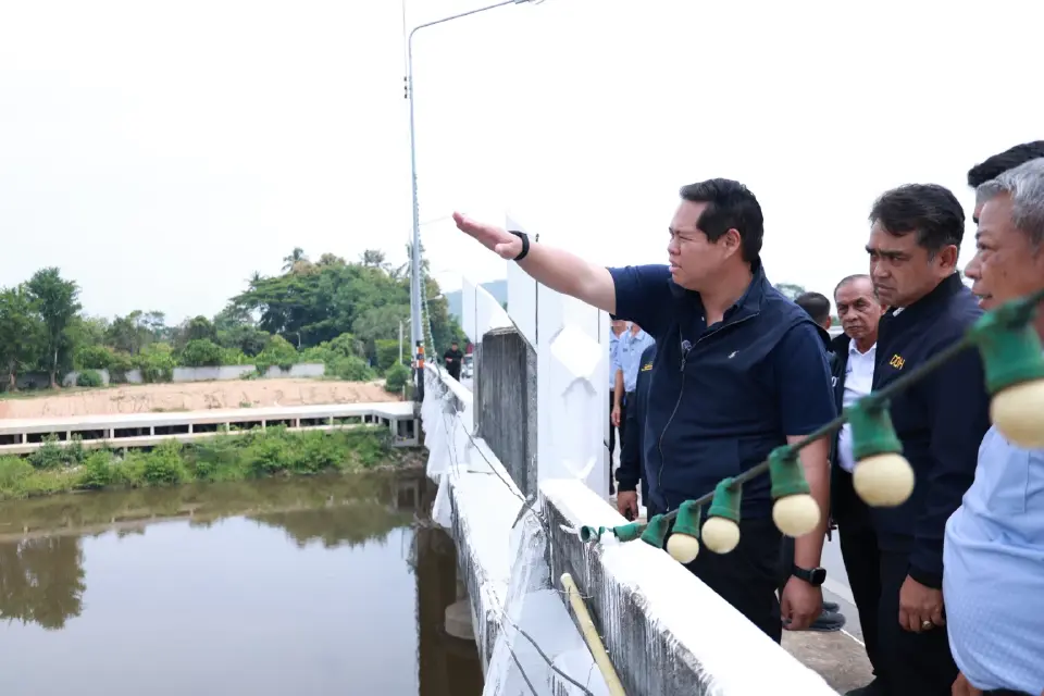 สรรเพชญ บุญญามณี รัฐมนตรีช่วยว่าการกระทรวงคมนาคม