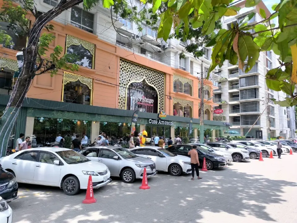 ร้าน Café Amazon สาขาแรกในบังกลาเทศ