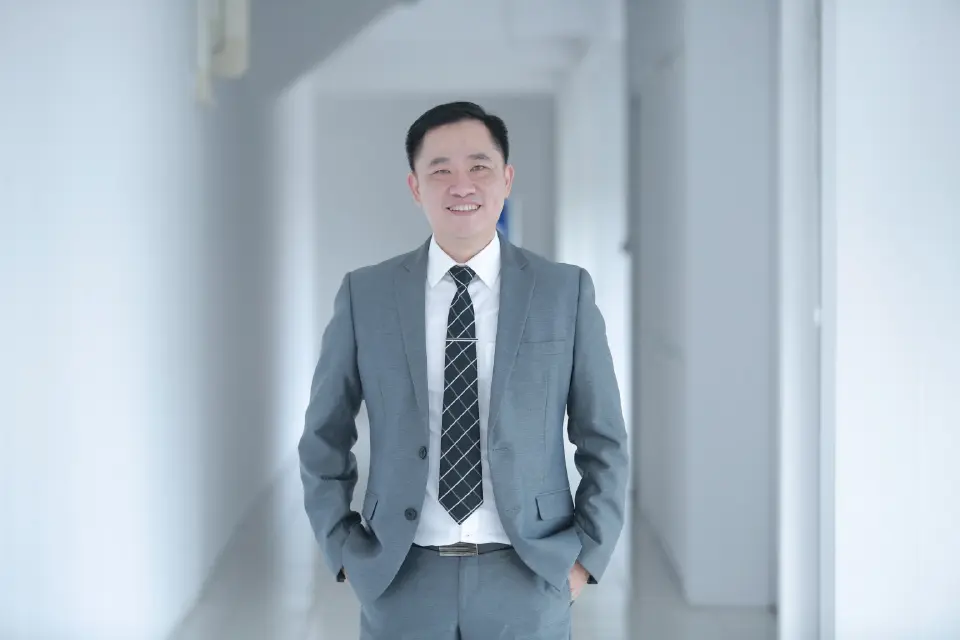 นายอาทิตย์ ทีปกรสุขเกษม กรรมการผู้จัดการ บริษัท ผลิตภัณฑ์คอนกรีตชลบุรี จำกัด (มหาชน) หรือ CCP