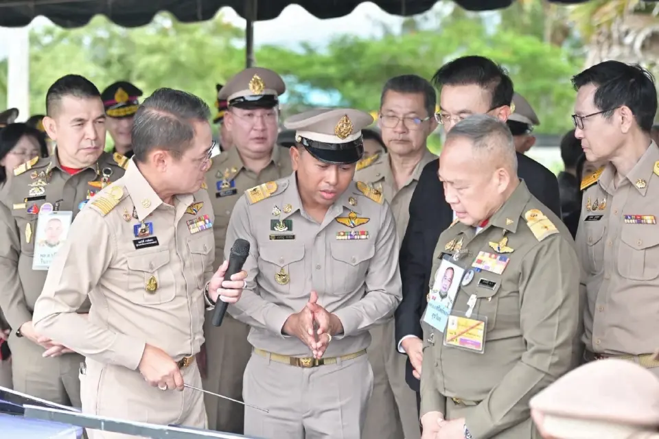 ราชเลขานุการในพระองค์ฯ ติดตาม ‘หุบกะพง-ห้วยทรายใต้’ เร่งเสริมความมั่นคงน้ำเพชรบุรี