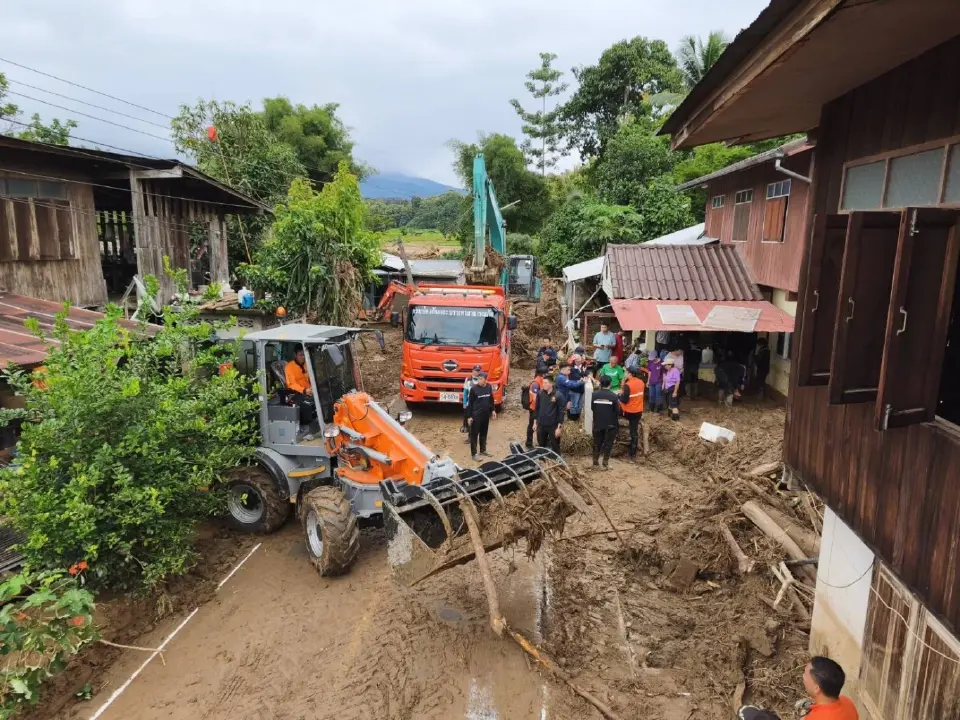 รัฐบาลเร่งฟื้นฟูน้ำท่วมน่าน