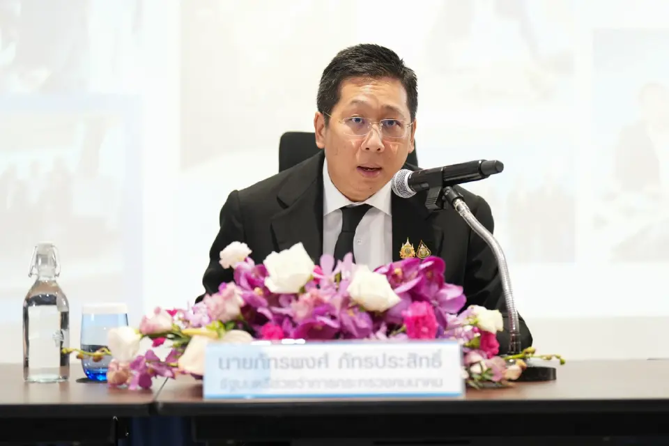 ภัทรพงศ์ ภัทรประสิทธิ์ รัฐมนตรีช่วยว่าการกระทรวงคมนาคม เปิดเผยว่า กระทรวงคมนาคม