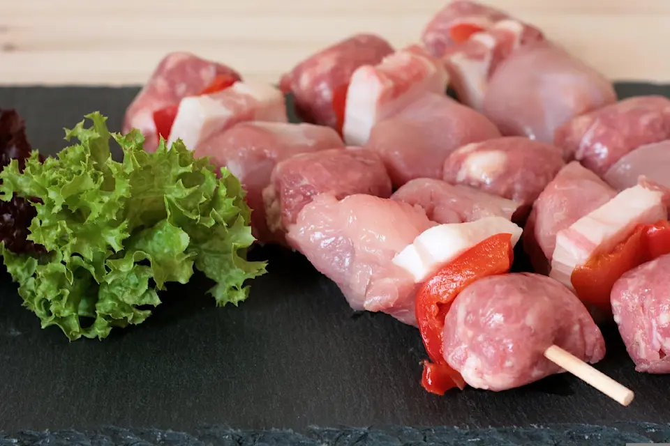 ไก่ไทยเจอศึก 4 ด้าน แม่พันธุ์กระจุกสหรัฐ ตลาดส่งออกแข่งเดือด