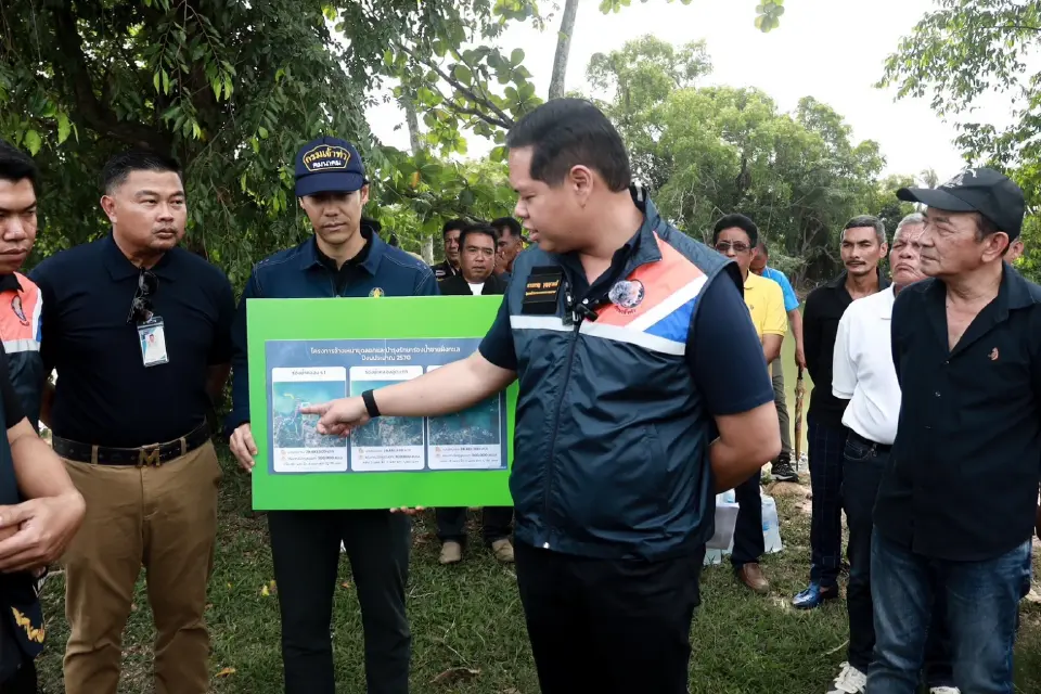 สรรเพชญ บุญญามณี รมช.คมนาคม ลงพื้นที่คลองอู่ตะเภา เร่งขุดลอกร่องน้ำรับบมือ–ป้องกันน้ำท่วมสงขลา 