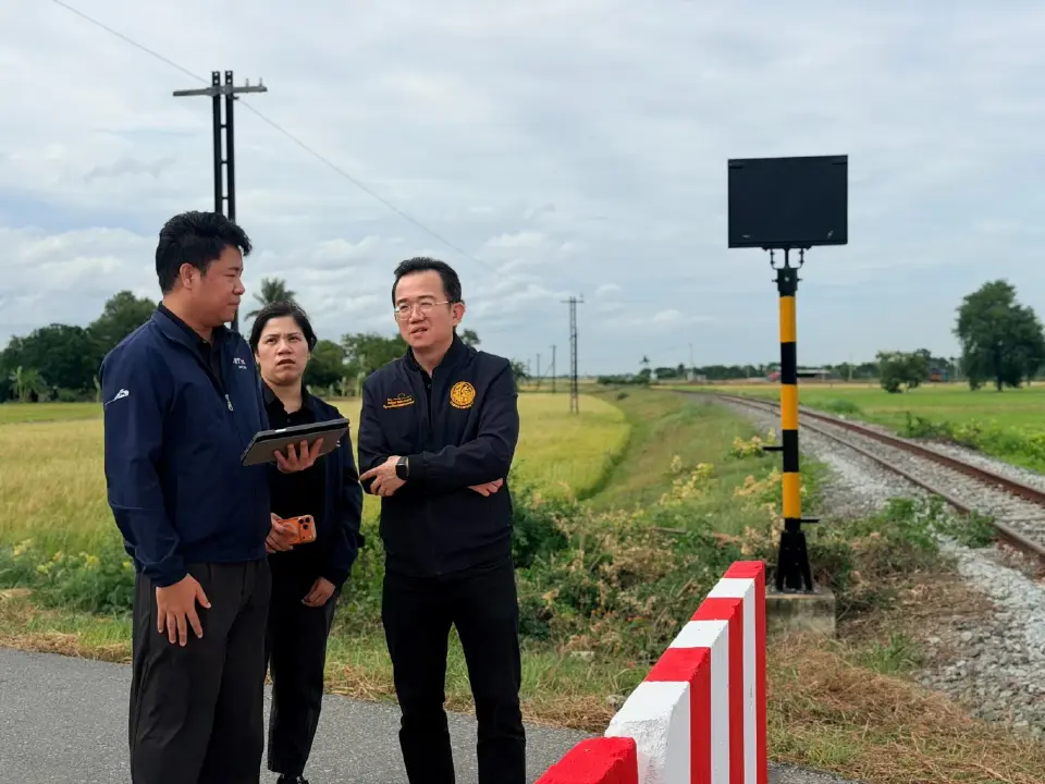 นายพิเชฐ คุณาธรรมรักษ์ อธิบดีกรมการขนส่งทางราง ลงพื้นที่ติดตามความคืบหน้าโครงการพัฒนาโครงสร้างพื้นฐานด้านคมนาคมขนส่งในพื้นที่จังหวัดพระนครศรีอยุธยา จังหวัดสุพรรณบุรี 