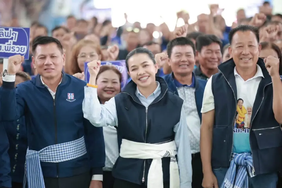 นางสุขสมรวย วันทนียกุล รัฐมนตรีประจำสำนักนายกรัฐมนตรี 