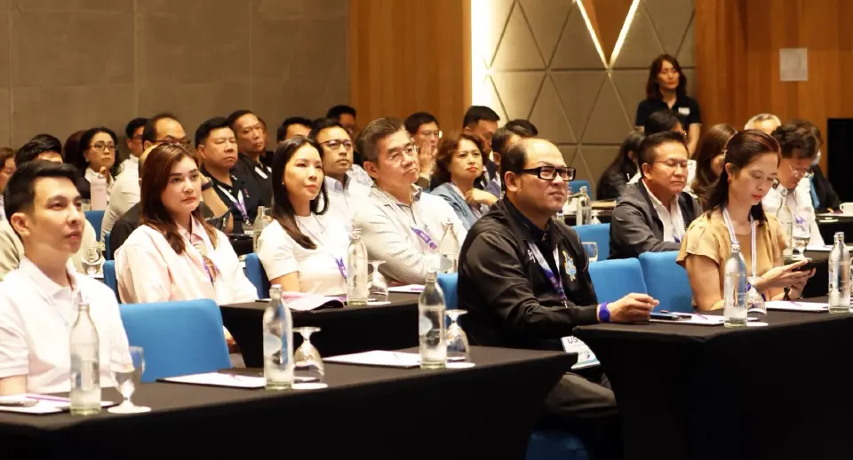 สุวัจน์ ลิปตพัลลภ เป็นประธานในพิธีปฐมนิเทศหลักสูตร “นักบริหารระดับสูงด้านการพัฒนาธุรกิจอุตสาหกรรมและการลงทุน” (วธอ.11) 
