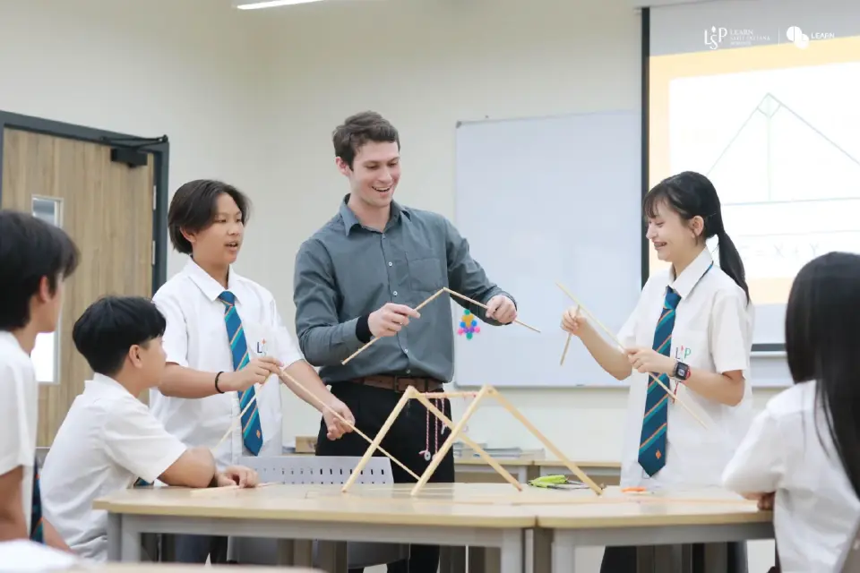 บรรยากาศการเรียนในระดับชั้นมัธยมฯ