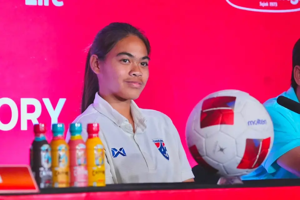 “กวินธิดา กิขุนทด”  กัปตันทีมชาติไทย U17 