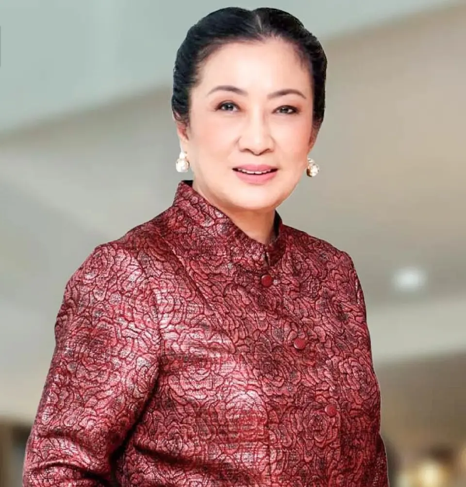 นางฐนิวรรณ กุลมงคล นายกสมาคมภัตตาคารไทย 