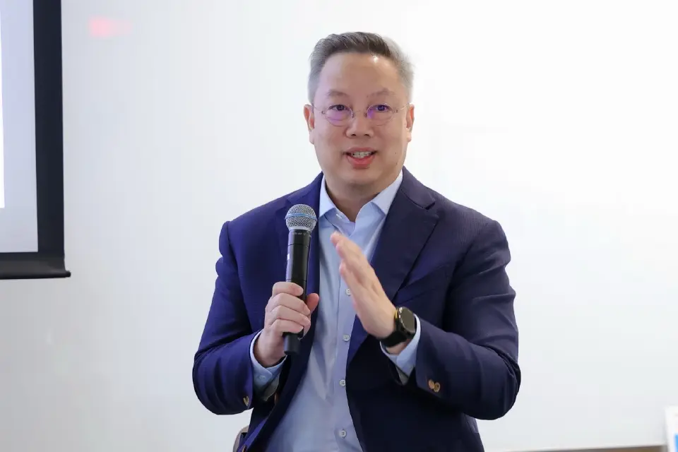 นายอครินทร์ ภูรีสิทธิ์ Chief People Officer บริษัท เซ็นทรัลพัฒนา จำกัด (มหาชน) 
