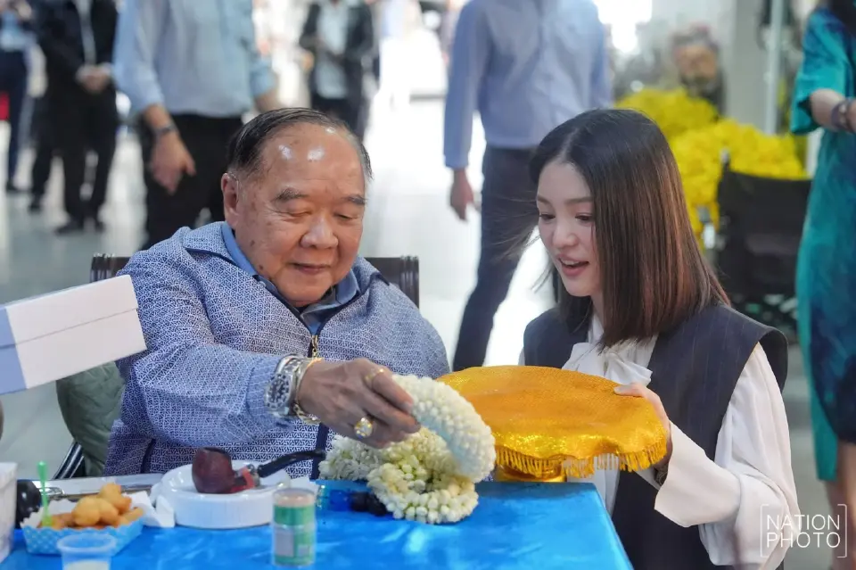 พล.อ.ประวิตร วงษ์สุวรรณ เปิดมูลนิธิป่ารอยต่อฯ รับพรวันเกิด 81 ปี 