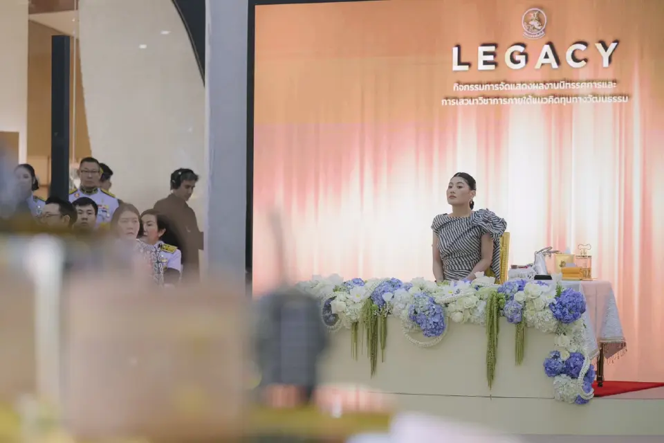 สมเด็จพระเจ้าลูกเธอ เจ้าฟ้าสิริวัณณวรี นารีรัตนราชกัญญา เสด็จทอดพระเนตรการจัดแสดงผลงานนิทรรศการ ภายใต้แนวความคิดทุดทุนทางวัฒนธรรม Legacy สาขาแฟชั่น 