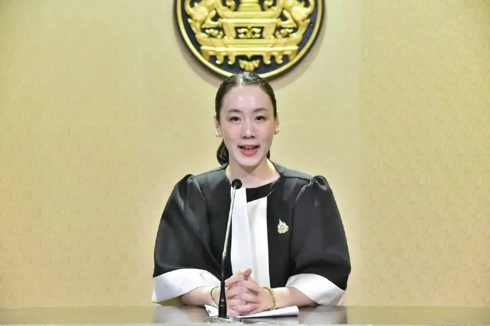 นางสาวลลิดา เพริศวิวัฒนา รองโฆษกประจำสำนักนายกรัฐมนตรี