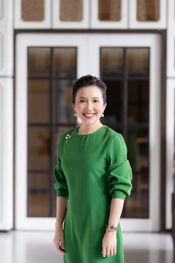วัลลภา ไตรโสรัส ประธานเจ้าหน้าที่บริหารและกรรมการผู้จัดการใหญ่ บริษัท แอสเสท เวิรด์ คอร์ป จำกัด (มหาชน) หรือ AWC