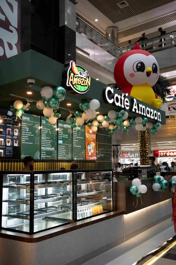 ร้าน Café Amazon สาขาแรกอย่างเป็นทางการ ณ กรุงธากา สาธารณรัฐประชาชนบังกลาเทศ 