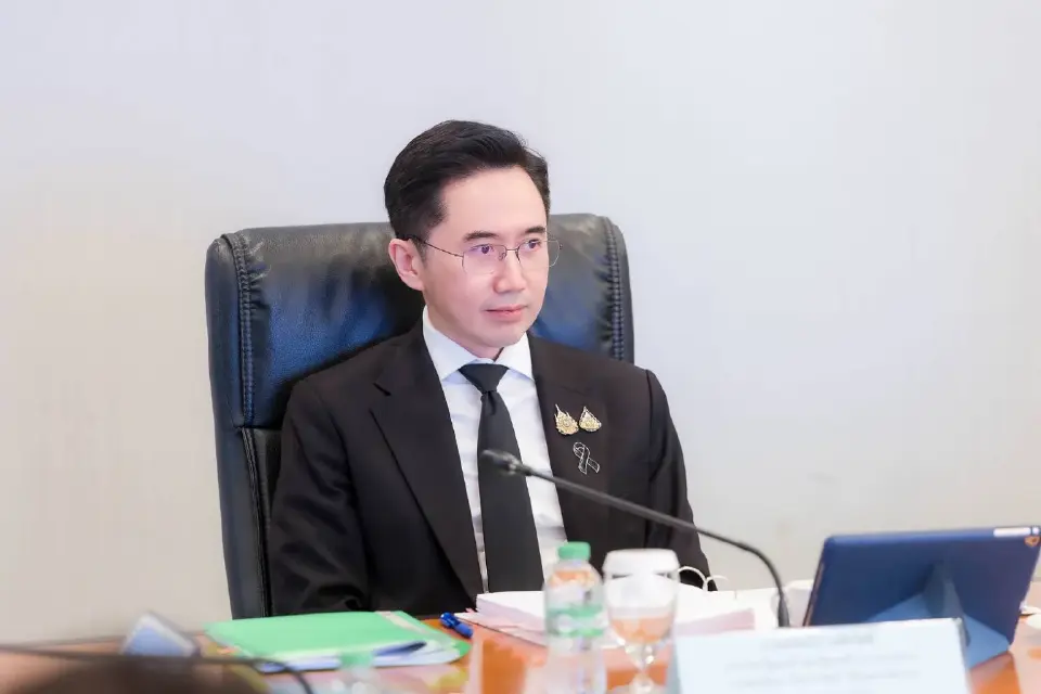  ศ.ดร.ยศชนัน วงศ์สวัสดิ์ รองนายกรัฐมนตรีและรัฐมนตรีว่าการกระทรวงอว.
