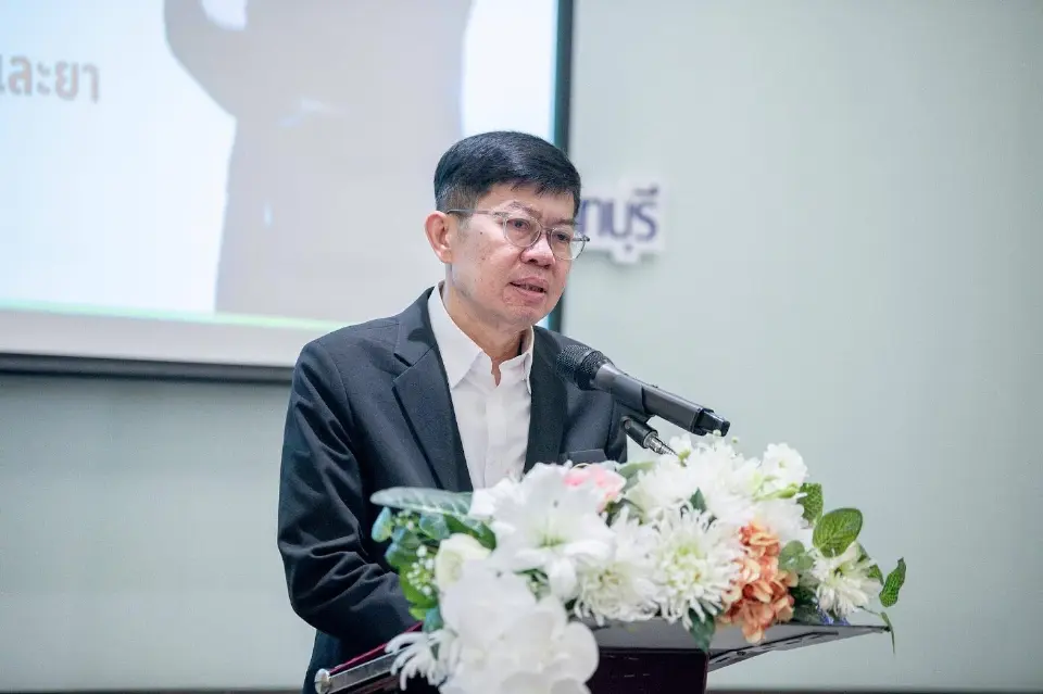 นายแพทย์รุ่งฤทัย มวลประสิทธิ์พร รองเลขาธิการคณะกรรมการอาหารและยา